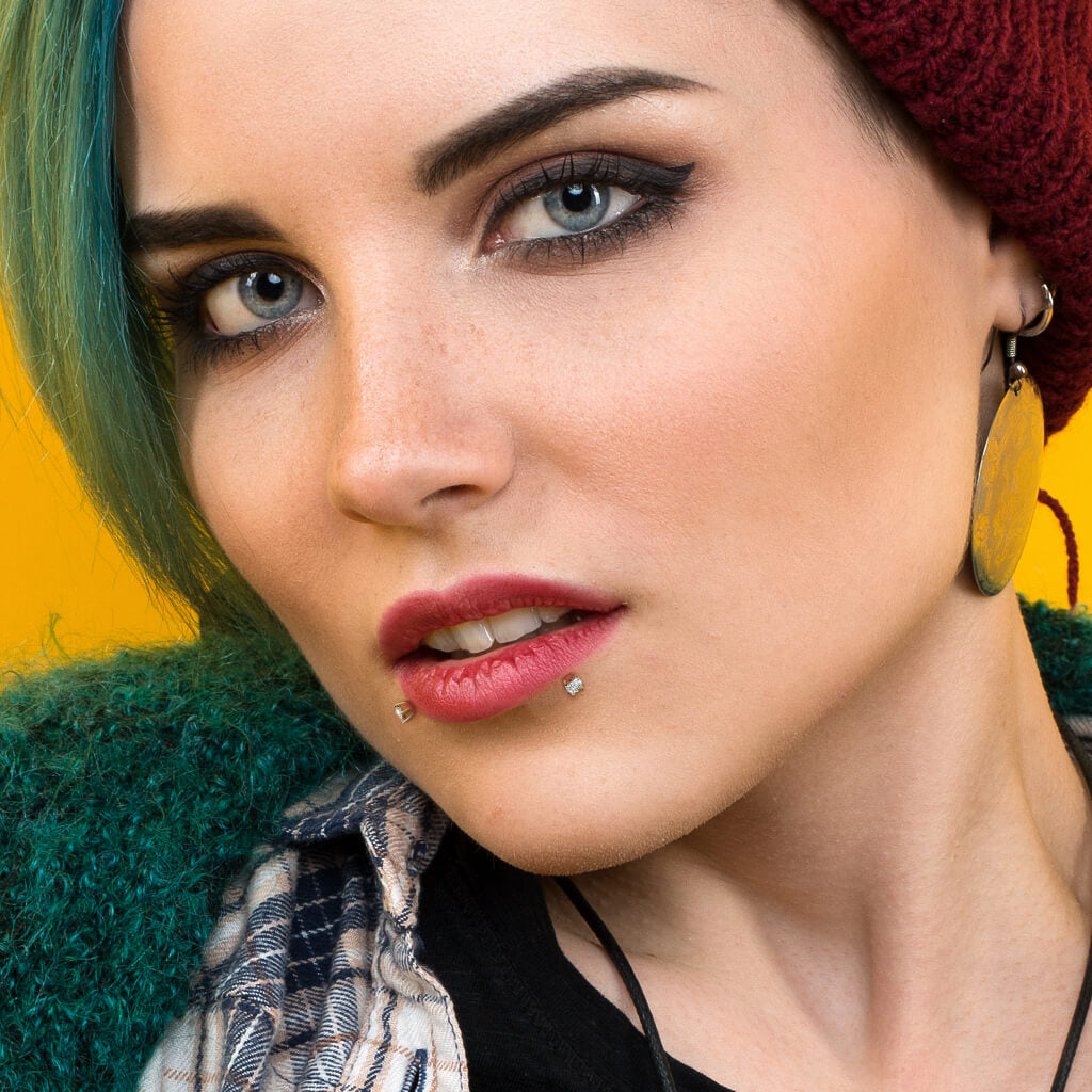 Oro 14 kt Labret Zircone Push-In