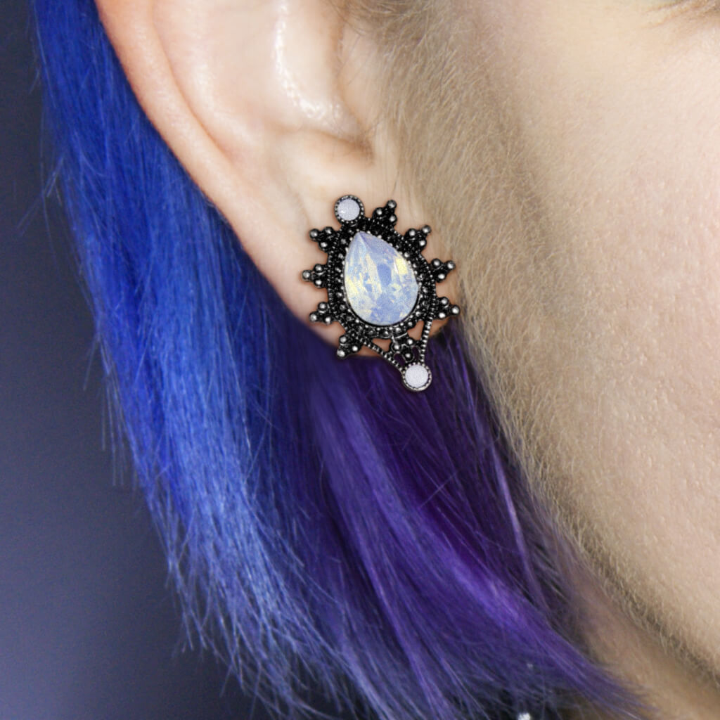 Plug kropla opal srebrny