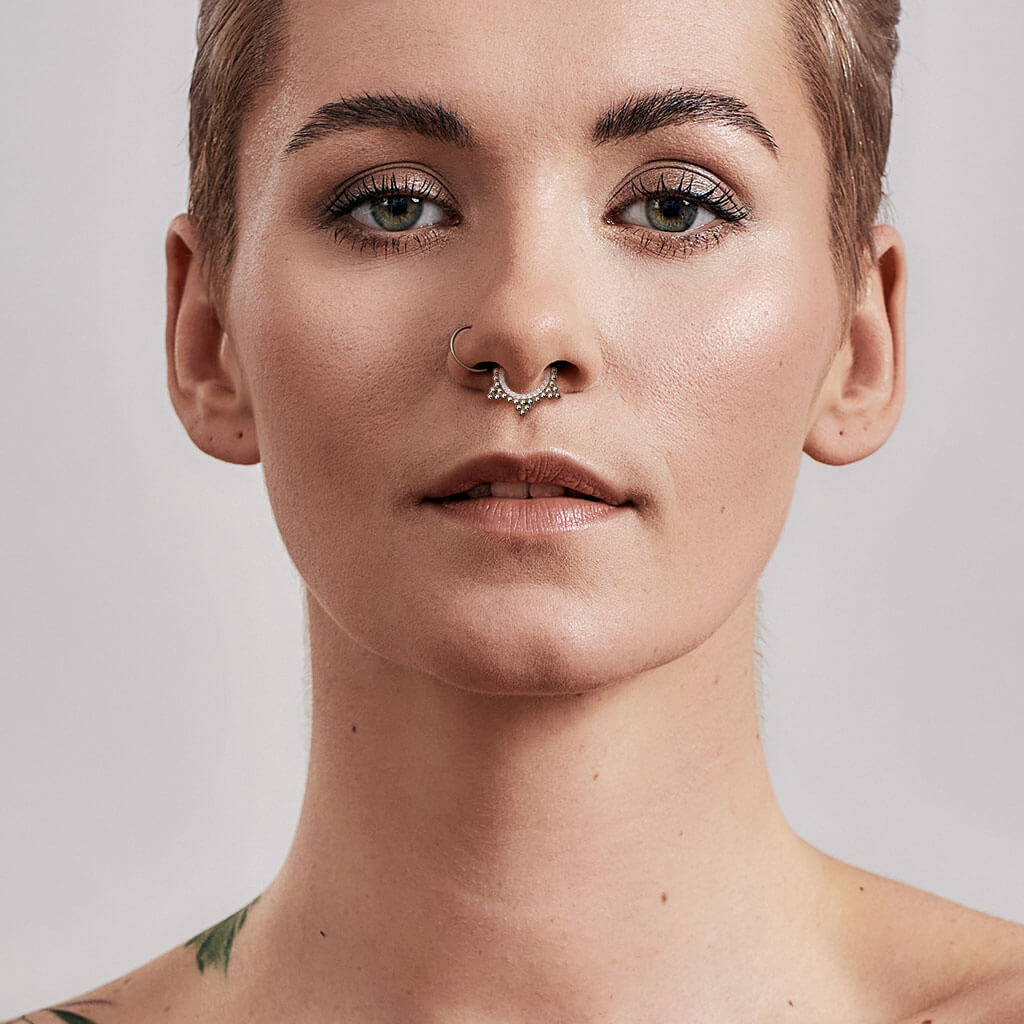 Anello Piercing Zirconi e sfere Clicker